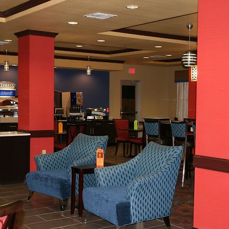 Holiday Inn Express & Suites George West By Ihg Exterior photo