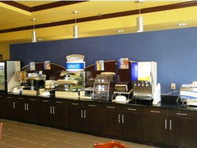 Holiday Inn Express & Suites George West By Ihg Exterior photo